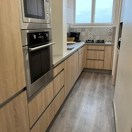 Le Phare, Grand Face *