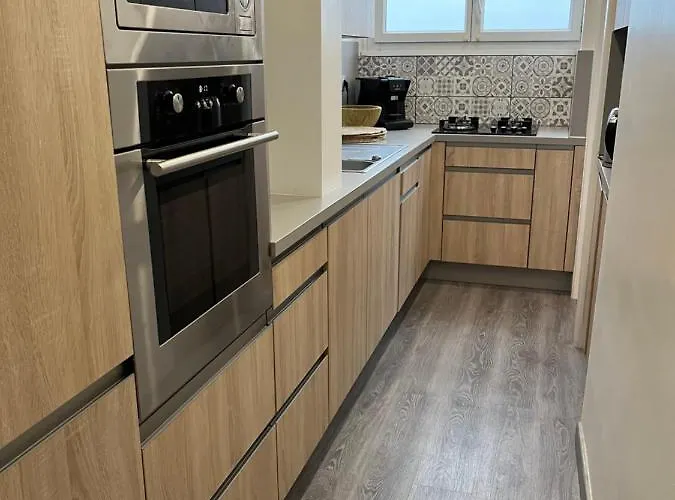 Le Phare, Grand Face *